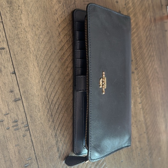 Coach Wallet - Picture 6 of 6